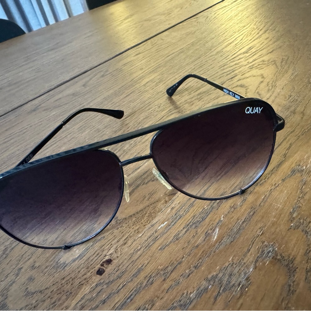 Quay high key mini black fade